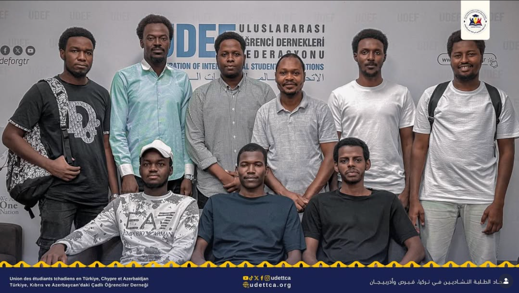 اتحاد الطلاب التشاديين في إسطنبول يختتم دورة "كانفا" التدريبية الثانية في مركز UDEF